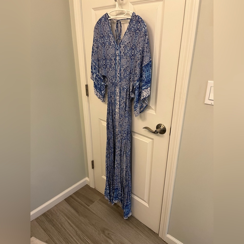 Surf Gypsy Cover Up Dress Blue and White Print. Size M
